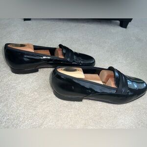 Handmade Allen Edmonds Men’s size 10 Paten Leather Loafer with ribbon trim